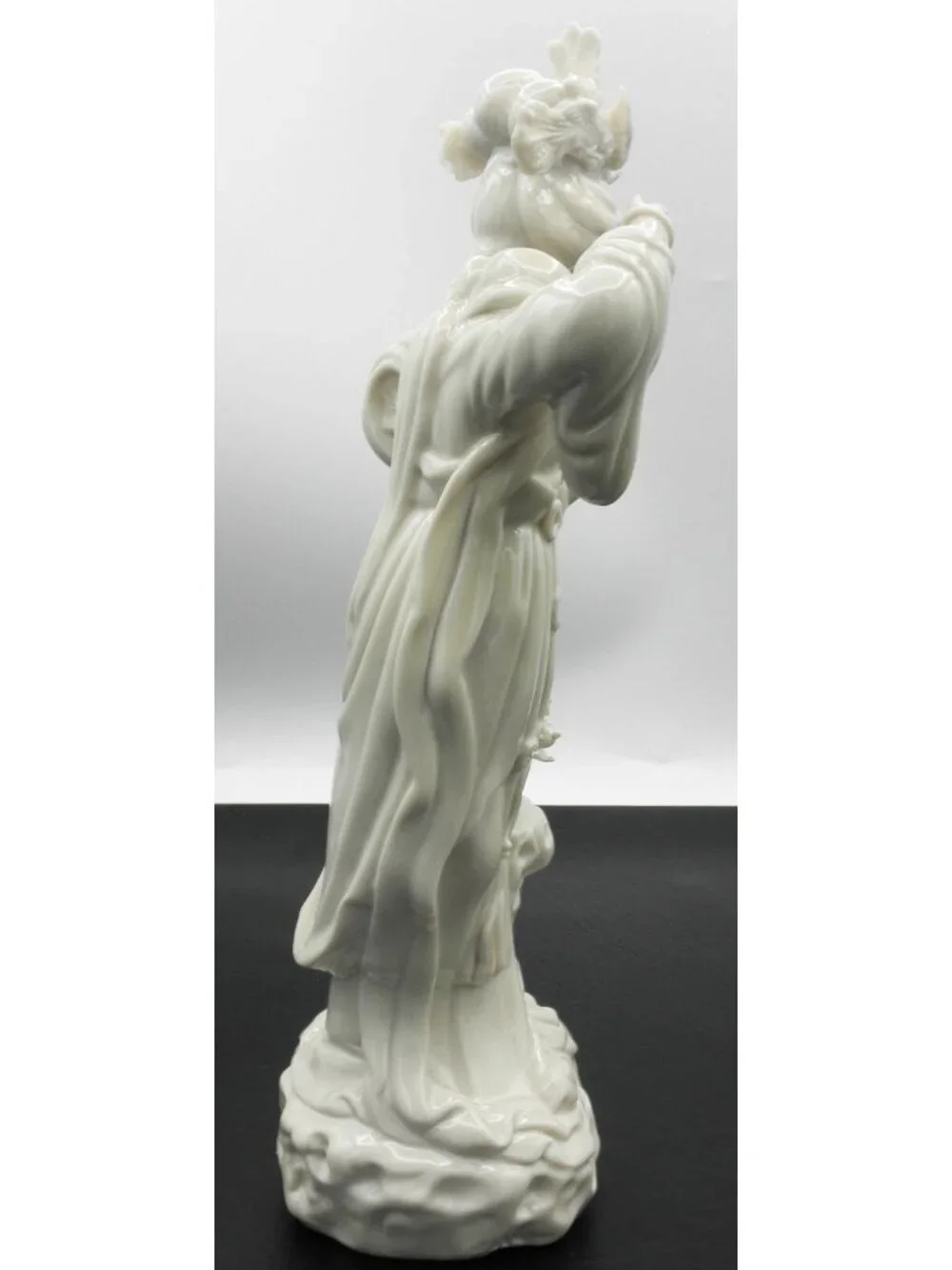 Porcelain Geisha Figurine Statue Cream Colored Bird Hat Flowers 11 IN Exquisite! - Picture 4 of 16